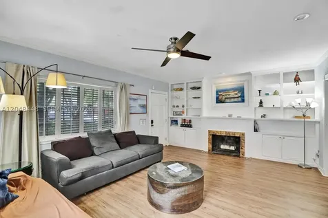 530 NE 11th Avenue Fort Lauderdale FL 33301