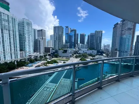 350 S Miami Avenue Miami FL 33130