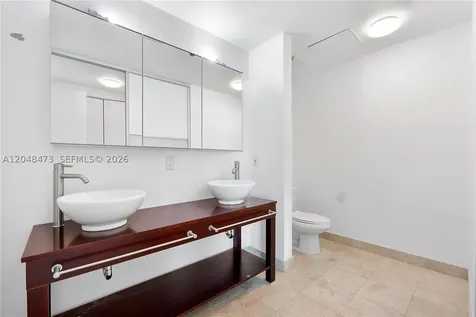 350 S Miami Avenue Miami FL 33130