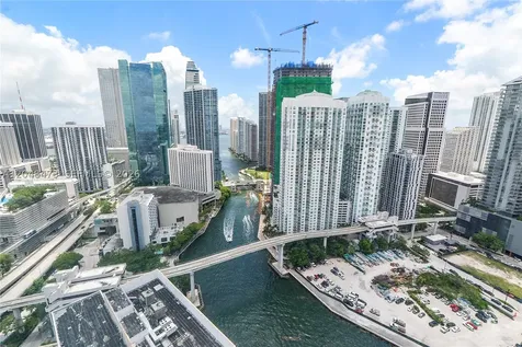 350 S Miami Avenue Miami FL 33130