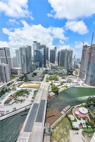 350 S Miami Avenue Miami FL 33130