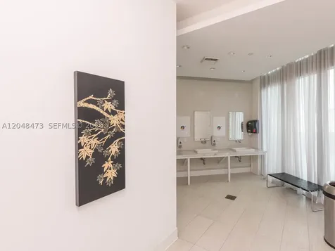 350 S Miami Avenue Miami FL 33130