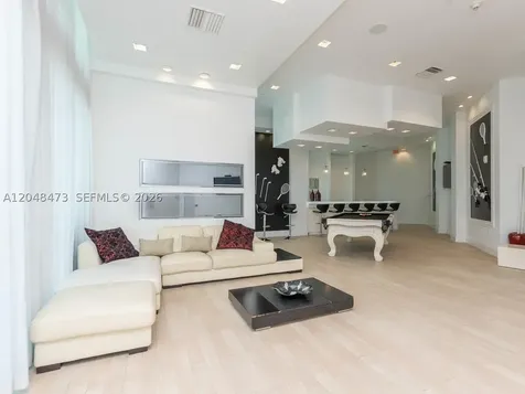 350 S Miami Avenue Miami FL 33130