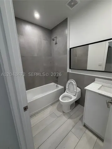 879 E 24th Street Hialeah FL 33013
