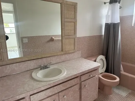 7860 Harding Avenue Miami Beach FL 33141