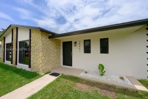 18451 SW 90th Avenue Cutler Bay FL 33157