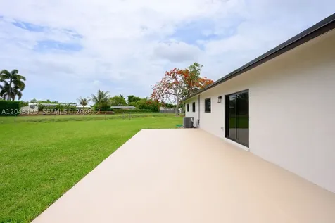 18451 SW 90th Avenue Cutler Bay FL 33157