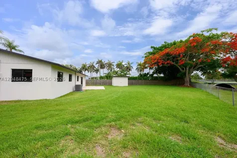 18451 SW 90th Avenue Cutler Bay FL 33157