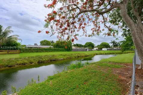 18451 SW 90th Avenue Cutler Bay FL 33157