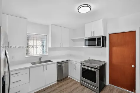 2323 NW 1st Street Miami FL 33125