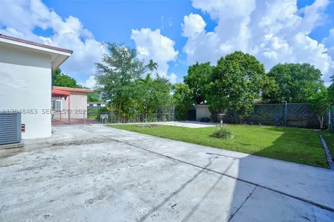 2323 NW 1st Street Miami FL 33125