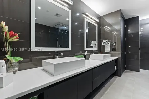 1425 Brickell Avenue Miami FL 33131