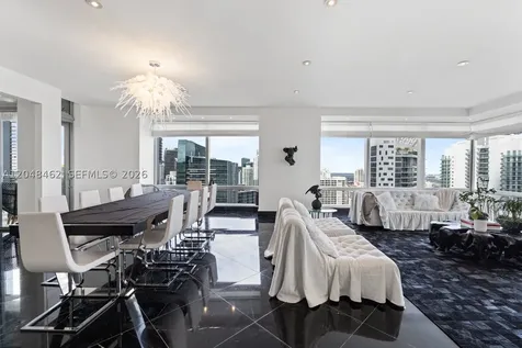1425 Brickell Avenue Miami FL 33131