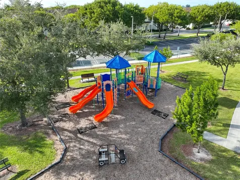 2221 SE 26th Lane Homestead FL 33035