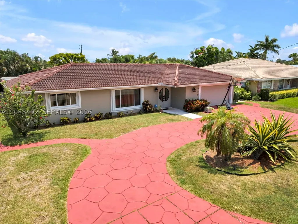 2480 NE 46th Street Lighthouse Point FL 33064