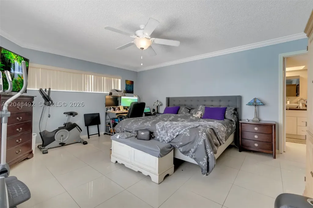 2480 NE 46th Street Lighthouse Point FL 33064