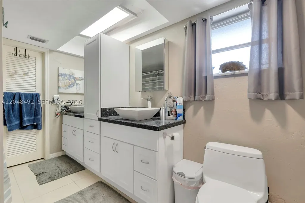 2480 NE 46th Street Lighthouse Point FL 33064
