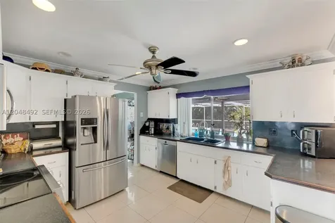 2480 NE 46th Street Lighthouse Point FL 33064