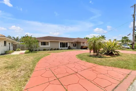 2480 NE 46th Street Lighthouse Point FL 33064