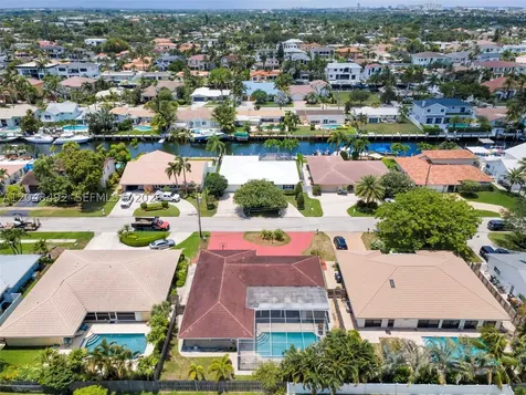2480 NE 46th Street Lighthouse Point FL 33064