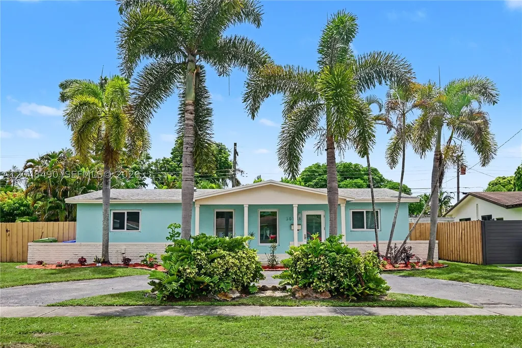 301 SW 65th Avenue Pembroke Pines FL 33023