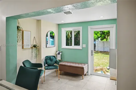 301 SW 65th Avenue Pembroke Pines FL 33023