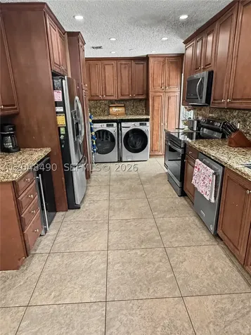 301 SW 65th Avenue Pembroke Pines FL 33023