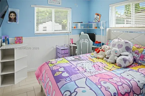 301 SW 65th Avenue Pembroke Pines FL 33023