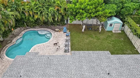 301 SW 65th Avenue Pembroke Pines FL 33023