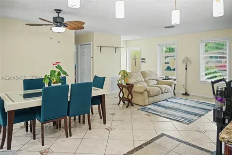 301 SW 65th Avenue Pembroke Pines FL 33023