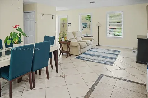 301 SW 65th Avenue Pembroke Pines FL 33023