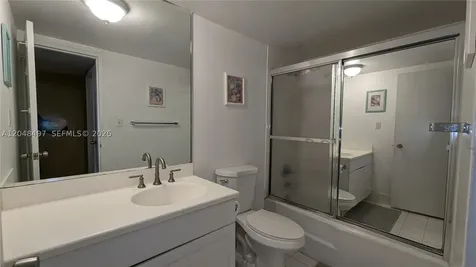 5161 Collins Avenue Miami Beach FL 33140