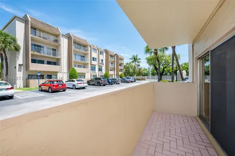 7705 SW 86th Street Miami FL 33143