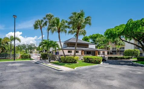 7705 SW 86th Street Miami FL 33143