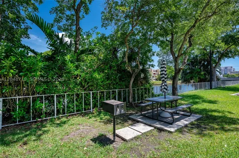 7705 SW 86th Street Miami FL 33143