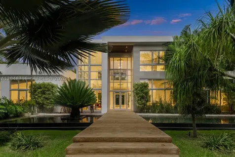 12900 SW 63rd Avenue Pinecrest FL 33156