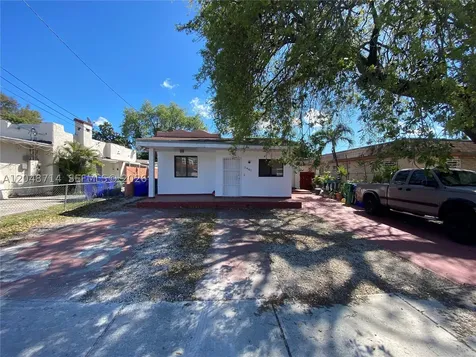 2460 NW 15th Street Miami FL 33125