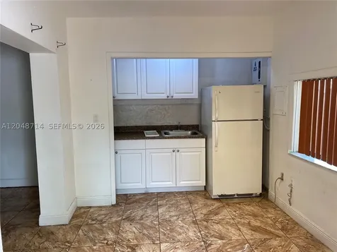 2460 NW 15th Street Miami FL 33125