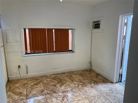 2460 NW 15th Street Miami FL 33125