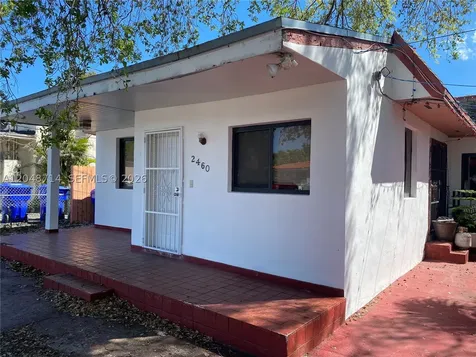 2460 NW 15th Street Miami FL 33125
