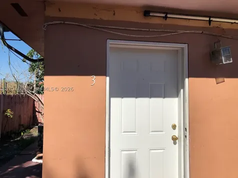 2460 NW 15th Street Miami FL 33125