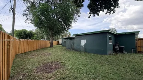 3781 Jackson Boulevard Fort Lauderdale FL 33312