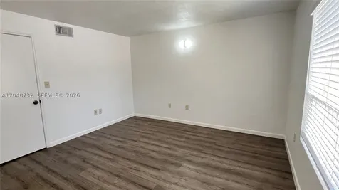 2485 NW 33rd Street Oakland Park FL 33309
