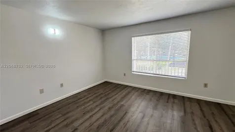 2485 NW 33rd Street Oakland Park FL 33309