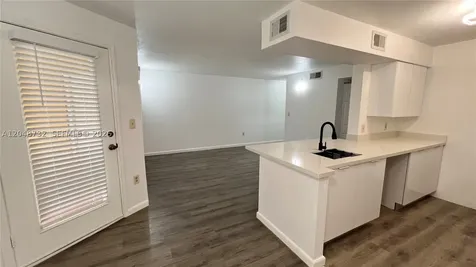 2485 NW 33rd Street Oakland Park FL 33309