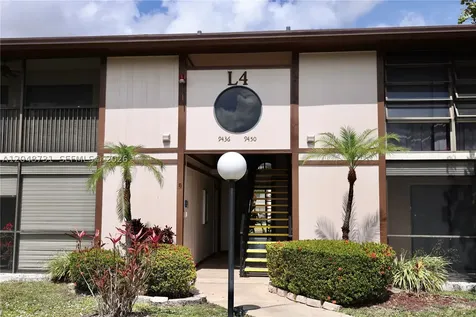 9448 S Belfort Circle Tamarac FL 33321