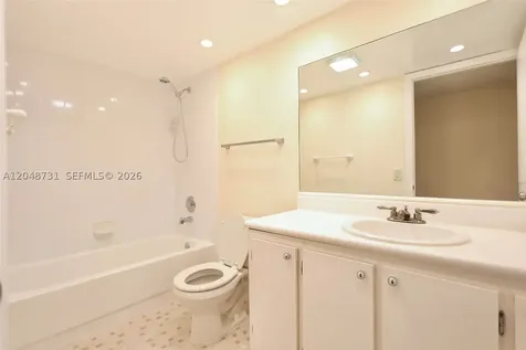 9448 S Belfort Circle Tamarac FL 33321