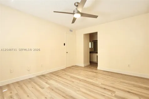 9448 S Belfort Circle Tamarac FL 33321