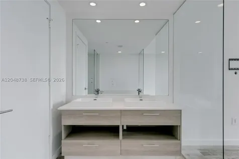 650 NE 32nd Street Miami FL 33137
