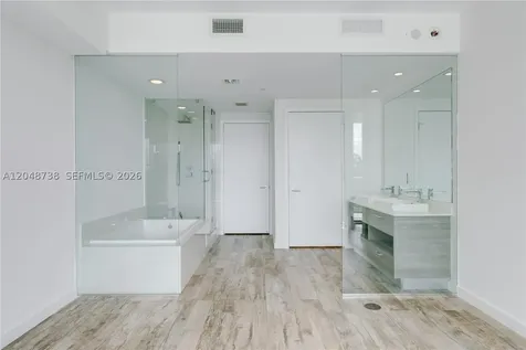 650 NE 32nd Street Miami FL 33137